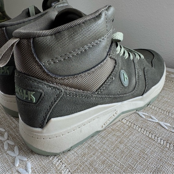 Airwalk Anchor Sneakers NWOT - Picture 8 of 8